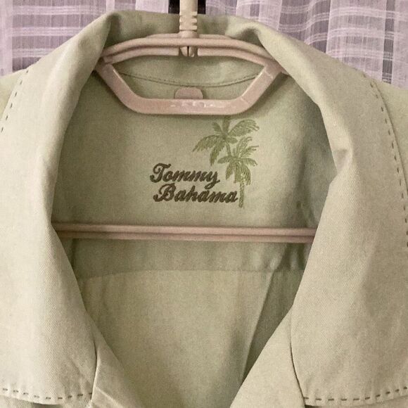 Tommy Bahama 100% Silk Short Sleeve Camp Shirt Men’s XL Sage Green - Picture 4 of 6